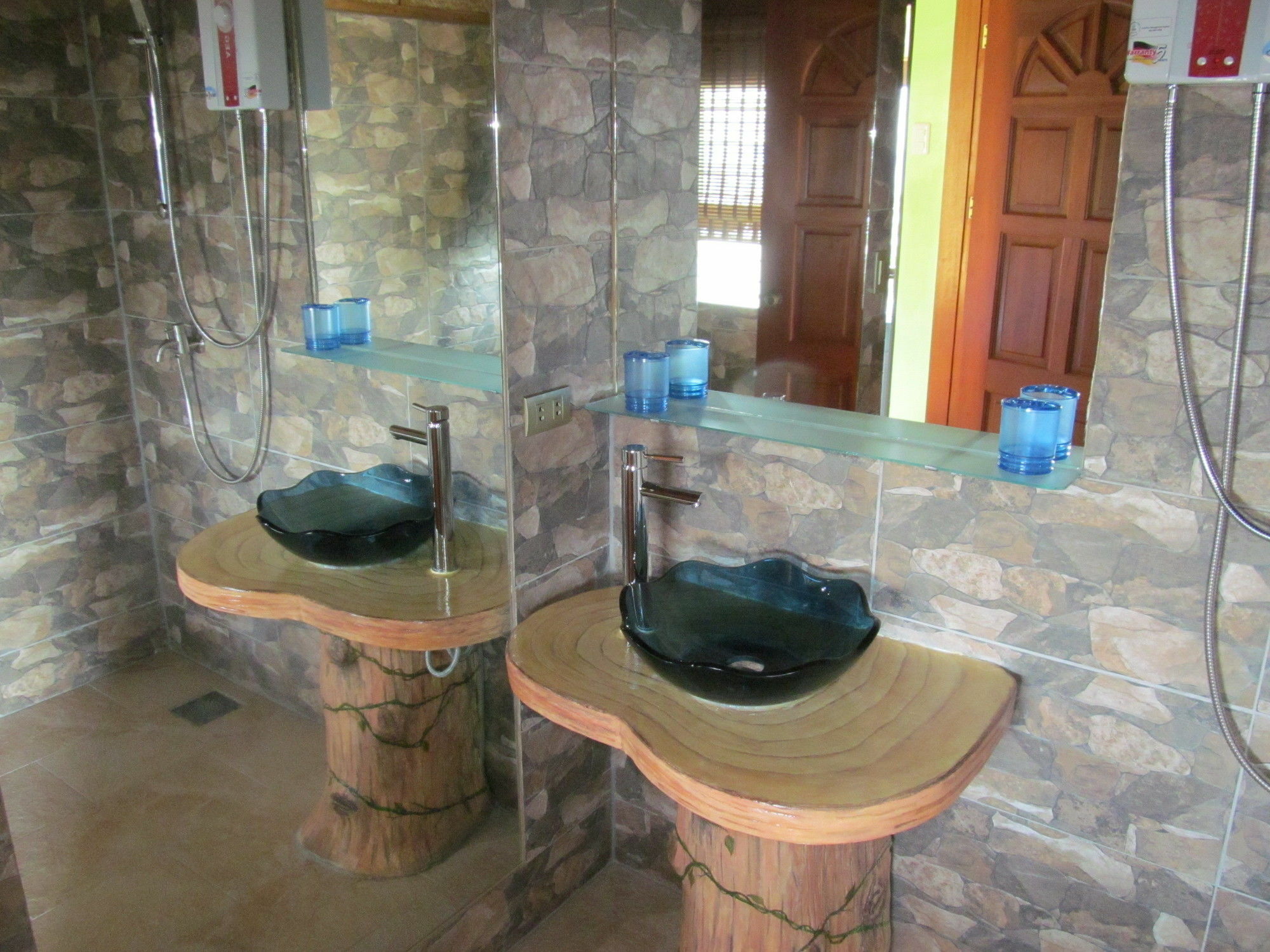 Parrot Paradise Resort Boljoon Exterior photo